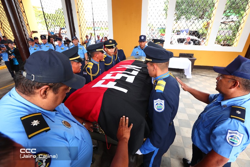 Honras-Funebres-Cmdo-Gral-Yuri-Valle-Olivares-(30)