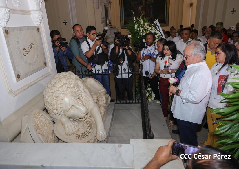 16-ASAMBLEA-NACIONAL-RINDE-HOMENAJE-A-RUBEN-DARIO-