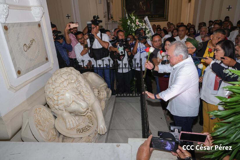 18-ASAMBLEA-NACIONAL-RINDE-HOMENAJE-A-RUBEN-DARIO-