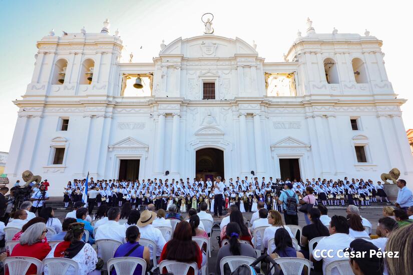 19-ASAMBLEA-NACIONAL-RINDE-HOMENAJE-A-RUBEN-DARIO-