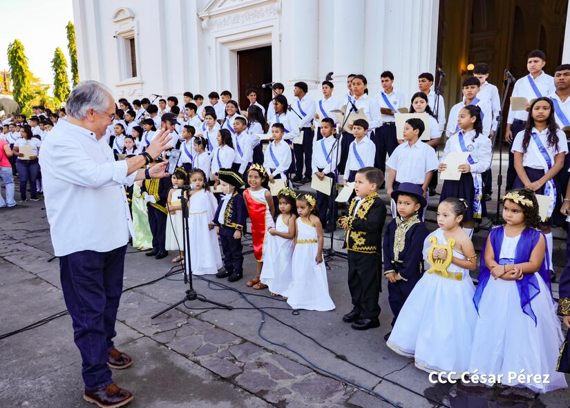 2-ASAMBLEA-NACIONAL-RINDE-HOMENAJE-A-RUBEN-DARIO-