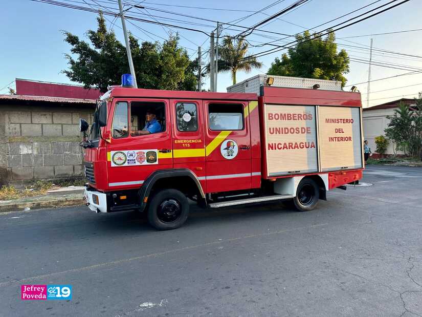 BOMBEROS-(4)
