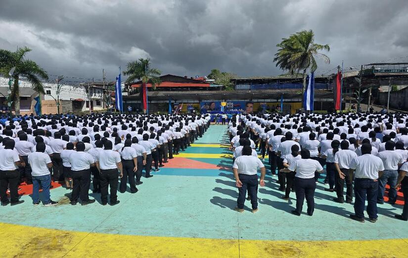 POLICIAS-VOLUNTARIOS-DE-RIO-SAN-JUAN-2
