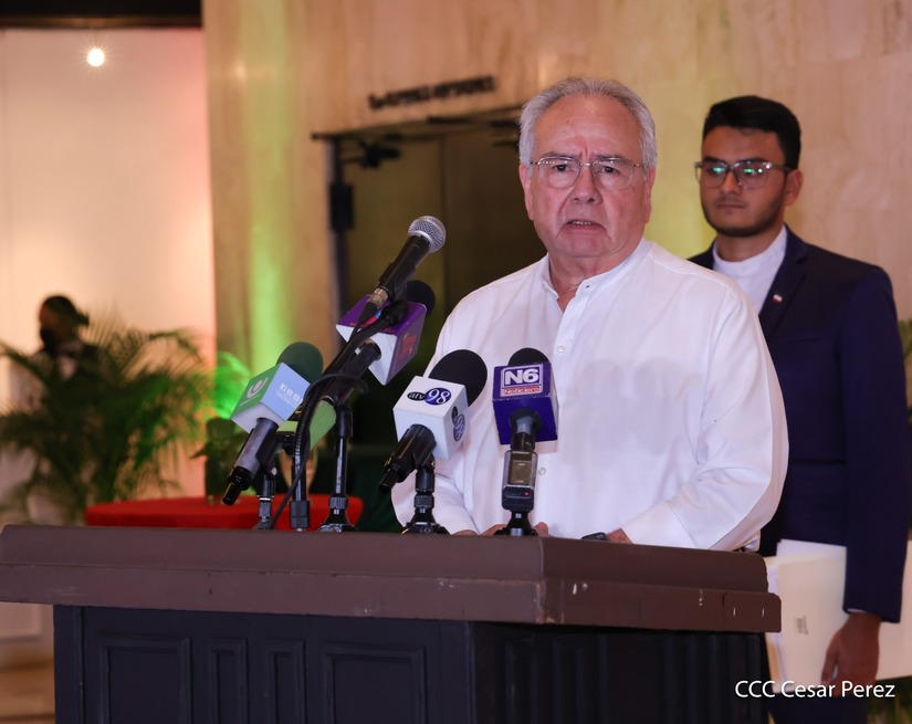 Revolucion-Islamica-(12)