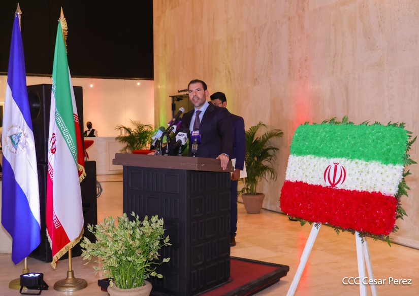 Revolucion-Islamica-(14)