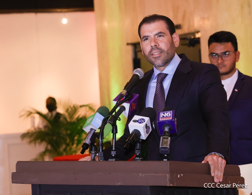 Revolucion-Islamica-(19)