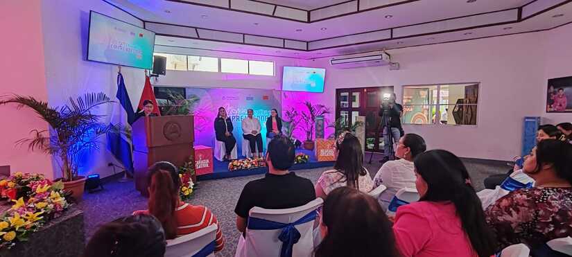 Concurso-Mujer-Creativa-y-Emprendedora-2025-2