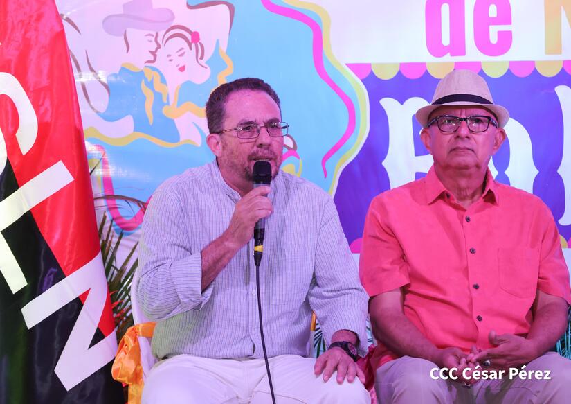 Festivales-de-Trajes-Originales-de-Nuestro-Folklore-19