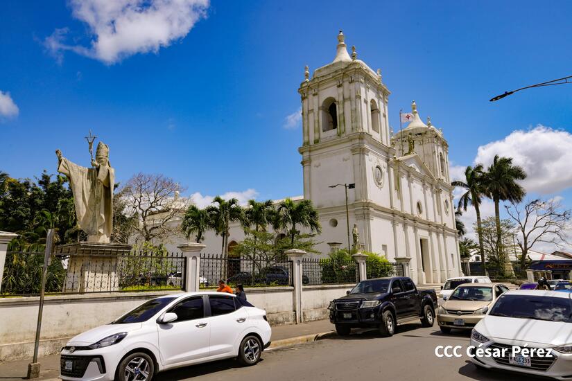 Festivales-de-Trajes-Originales-de-Nuestro-Folklore-6