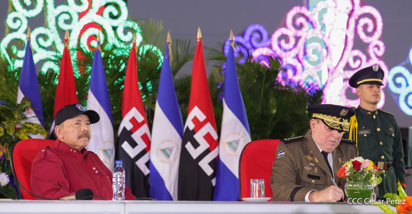 Juramentacion-al-Jefe-del-Ejercito-40