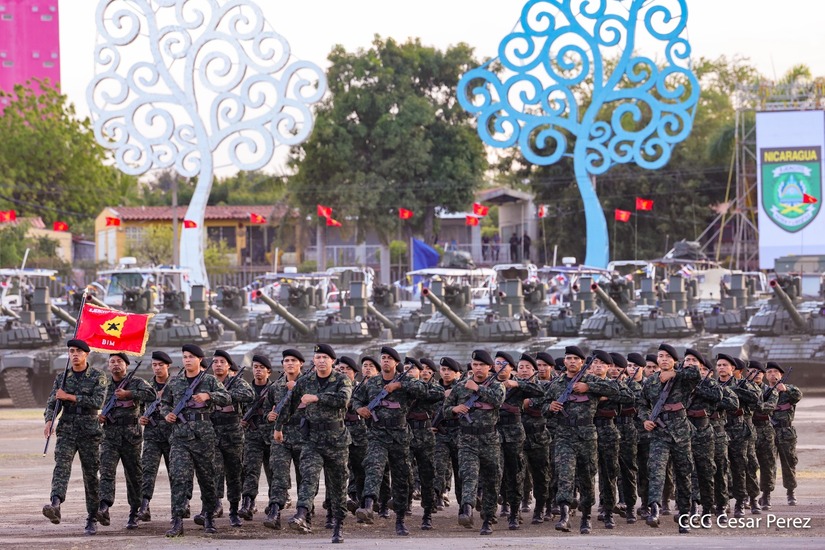 Juramentacion-al-Jefe-del-Ejercito-3