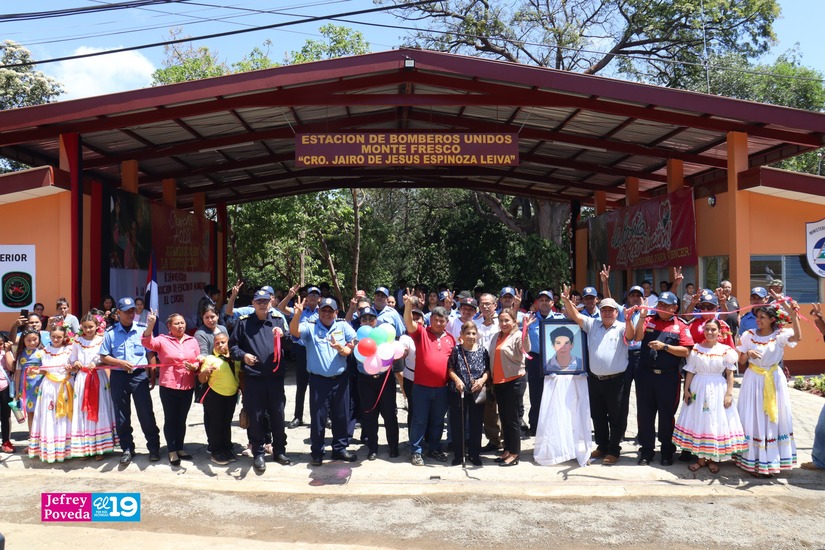 Estacion-de-Bomberos-en-el-Crucero-2