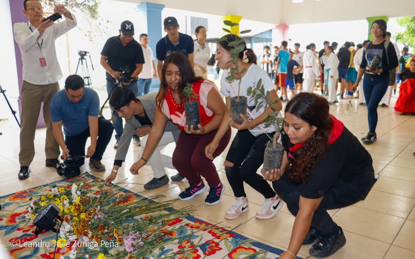 Centro-Cultural-Comandante-Julian-Roque-Cuadra-18