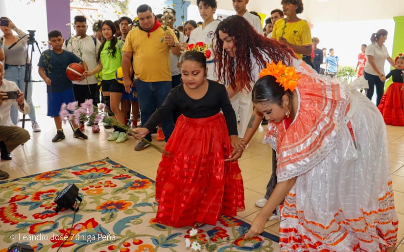Centro-Cultural-Comandante-Julian-Roque-Cuadra-23