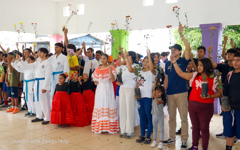 Centro-Cultural-Comandante-Julian-Roque-Cuadra-26