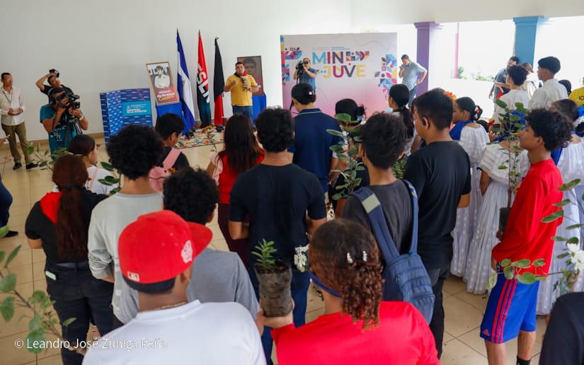 Centro-Cultural-Comandante-Julian-Roque-Cuadra-28