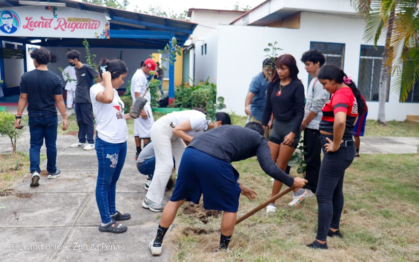 Centro-Cultural-Comandante-Julian-Roque-Cuadra-4