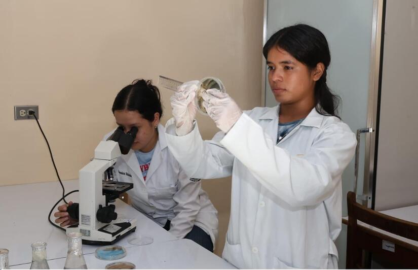 Centro-Universitario-Camilo-Torres-Restrepo-4