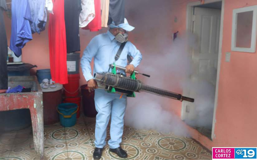 FUMIGACION-BARRIO-EL-RECREO-5