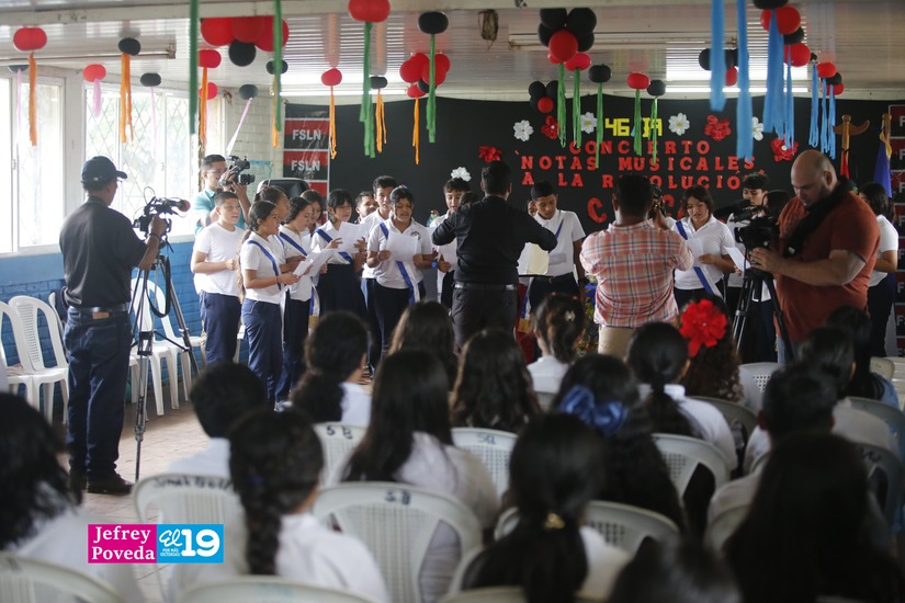 Coros-Estudiantiles-Ruben-Dario-7