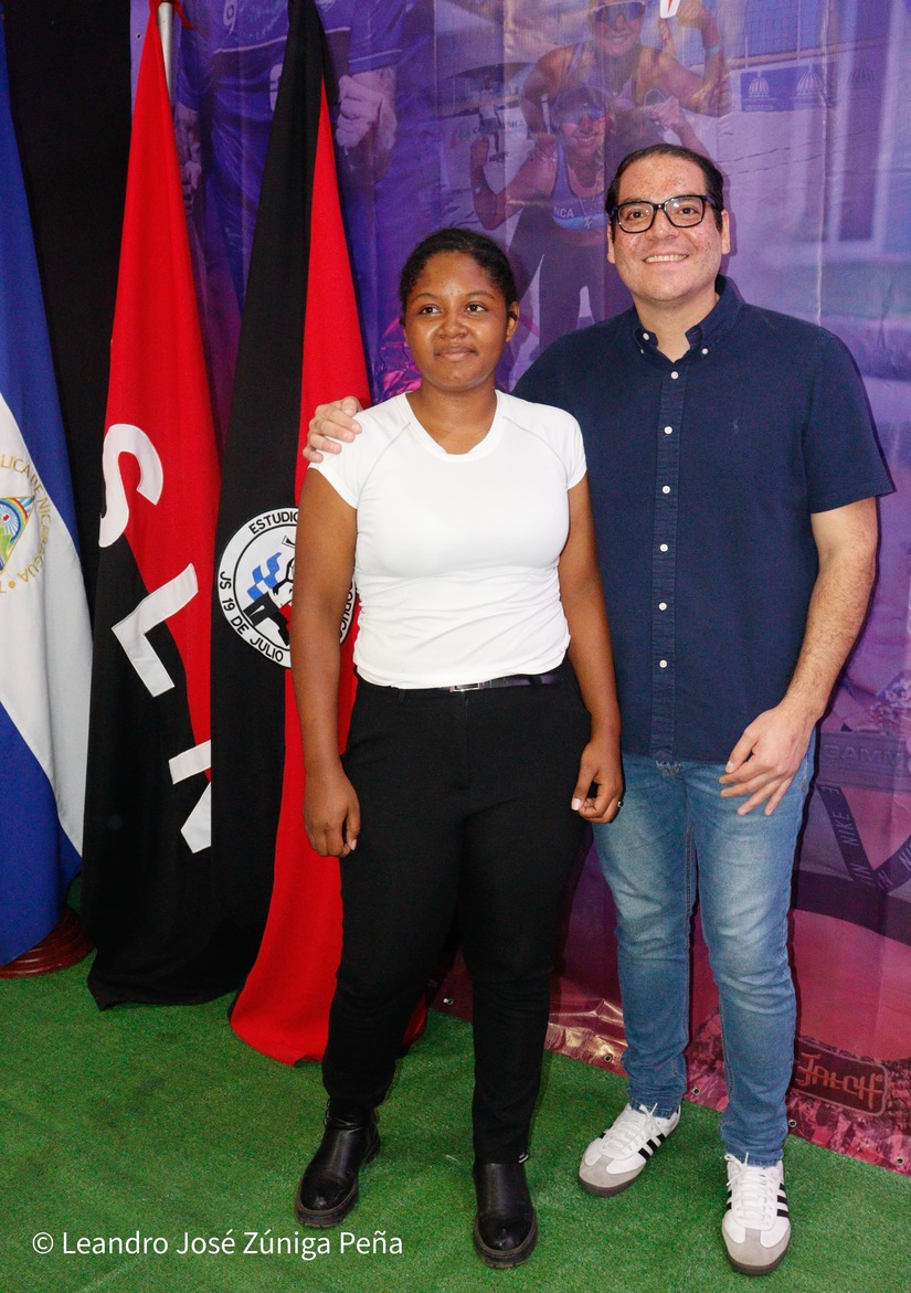 Material-Deportivo-9