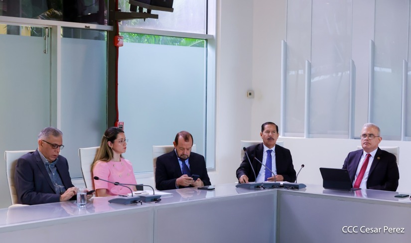 Reunion-con-el-companero-Zhang-Run-12