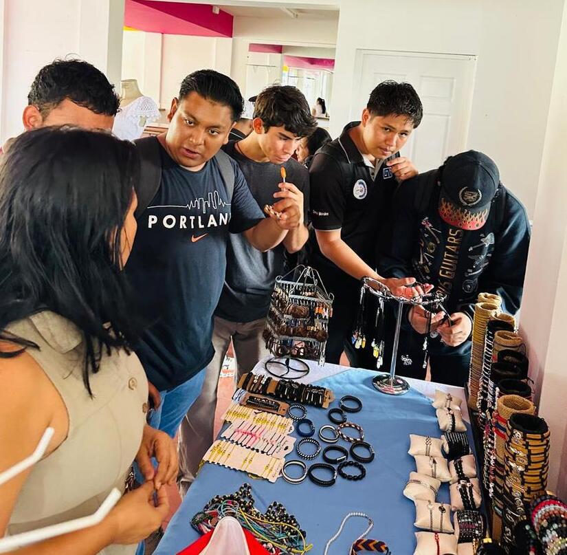 Universidad-La-Sandino-4