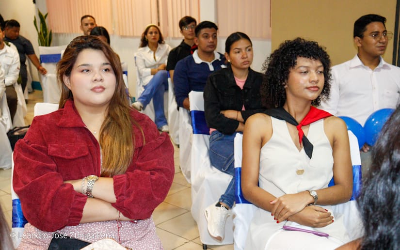 RED-DE-JOVENES-COMUNICADORES-1