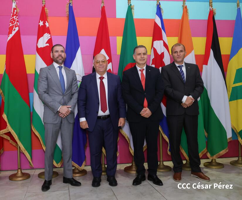 DELEGACION-DE-ARGELIA--(2)