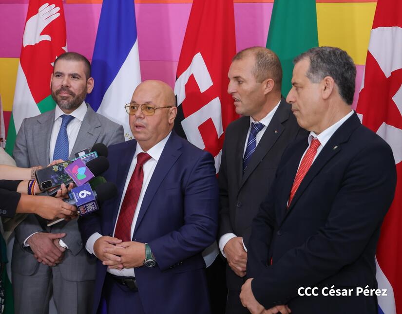 DELEGACION-DE-ARGELIA--(5)