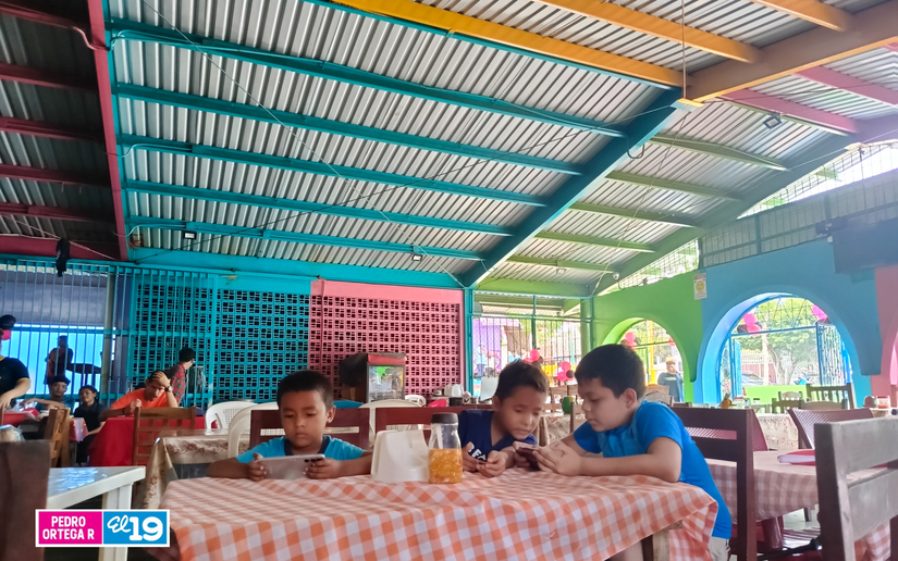 Mercado-Roger-Deshon-7