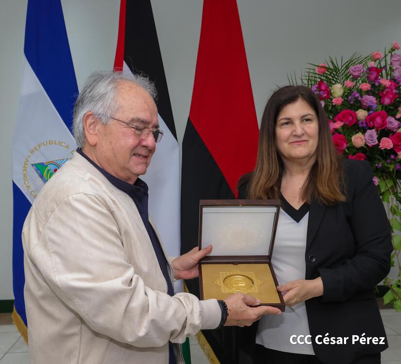 Ministra-de-Relaciones-Exteriores-de-Palestina-40