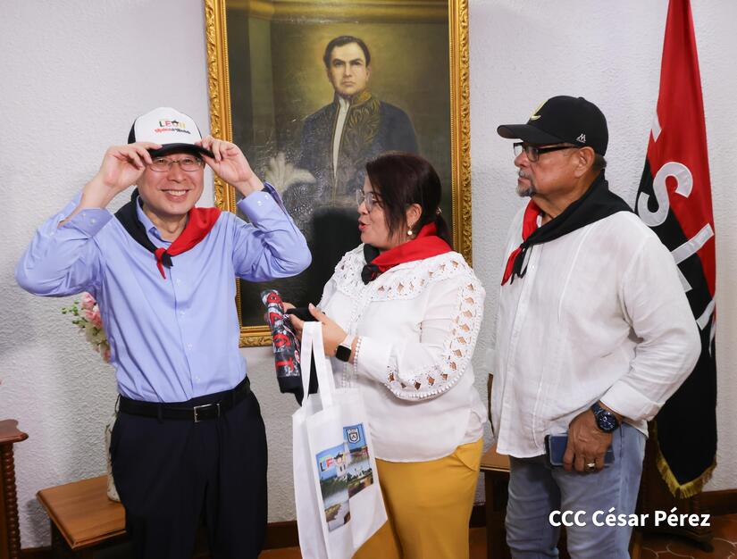 Delegacion-de-China-en-Nicaragua-3