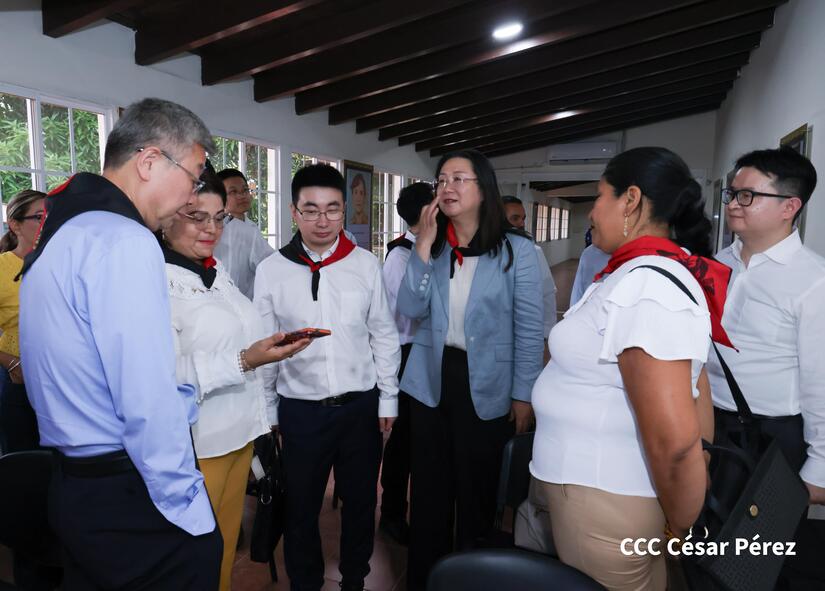 Delegacion-de-China-en-Leon-8