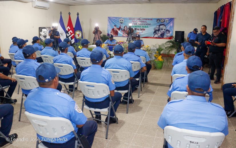BOMBEROS-UNIDOS-DE-NICARAGUA-12