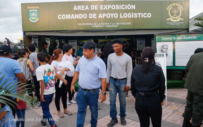 Exposicion-Ejercito-13