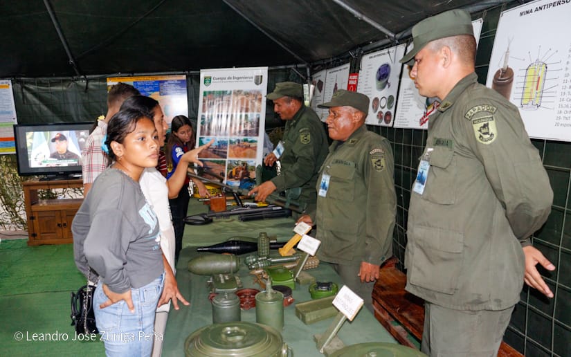 Exposicion-Ejercito-14