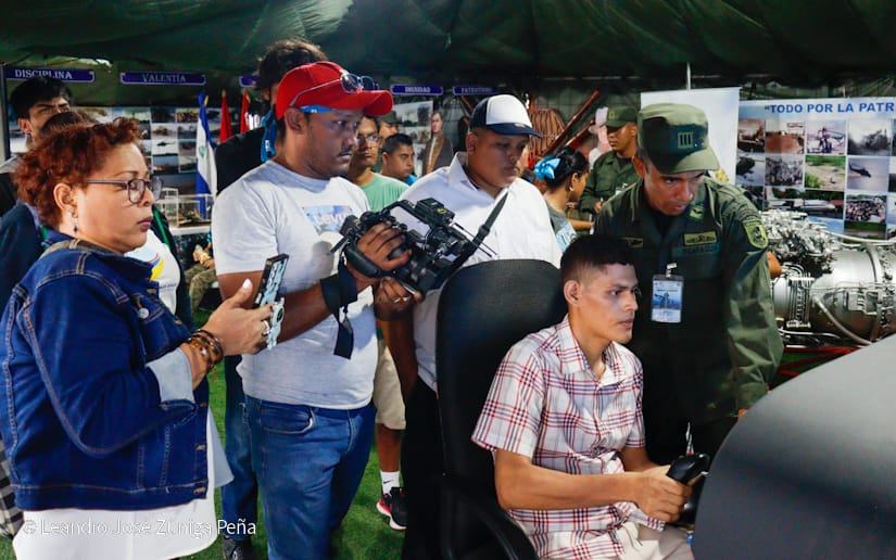 Exposicion-Ejercito-27