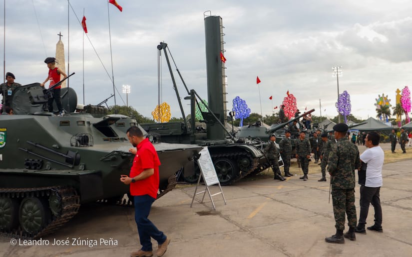 Exposicion-Ejercito-42