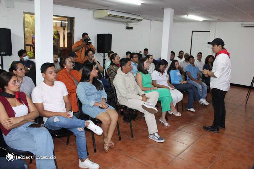 Red-de-Jovenes-Comunicadores-12