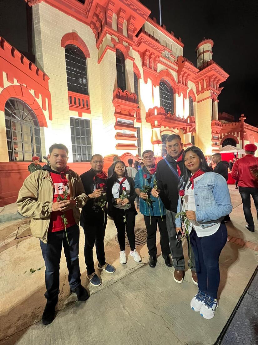 Homenaje-Hugo-Chavez-1