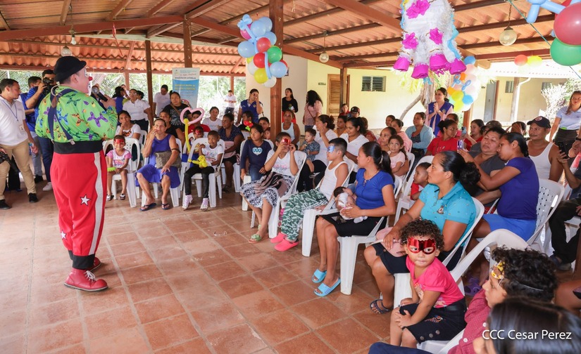 Ministerio-de-la-Familia-13