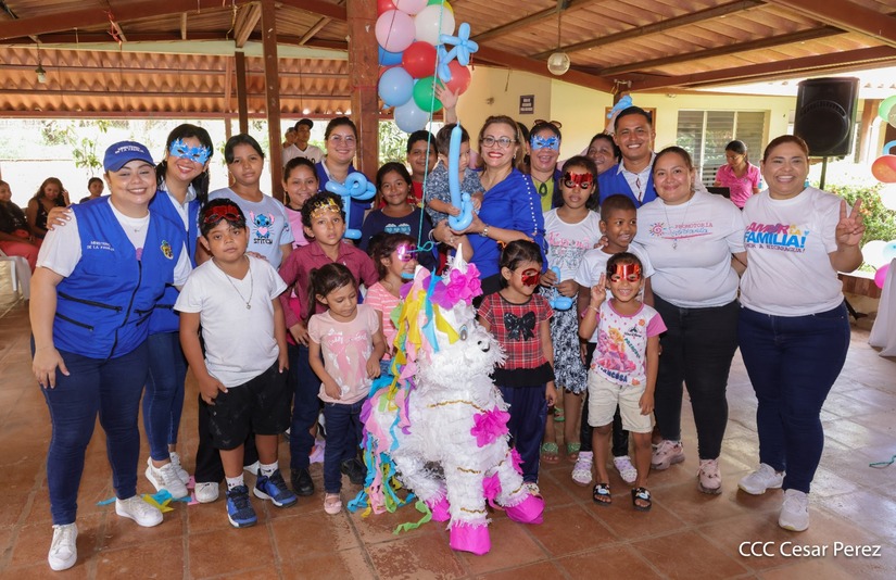 Ministerio-de-la-Familia-26