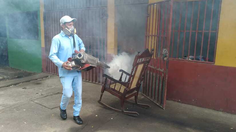 Brigadas-de-fumigacion-MINSA-2