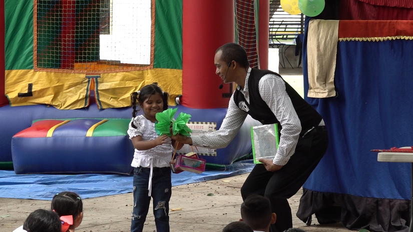 Clip--41-mov-10_24_07_05-Imagen-fija001