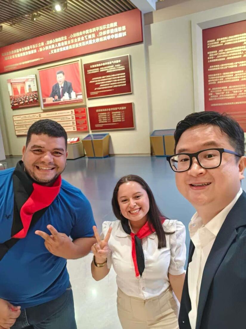 Delegacion-de-Nicaragua-en-China-4