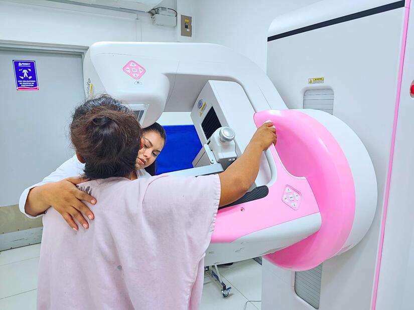 Hospital-Bertha-Calderon-Roque-2