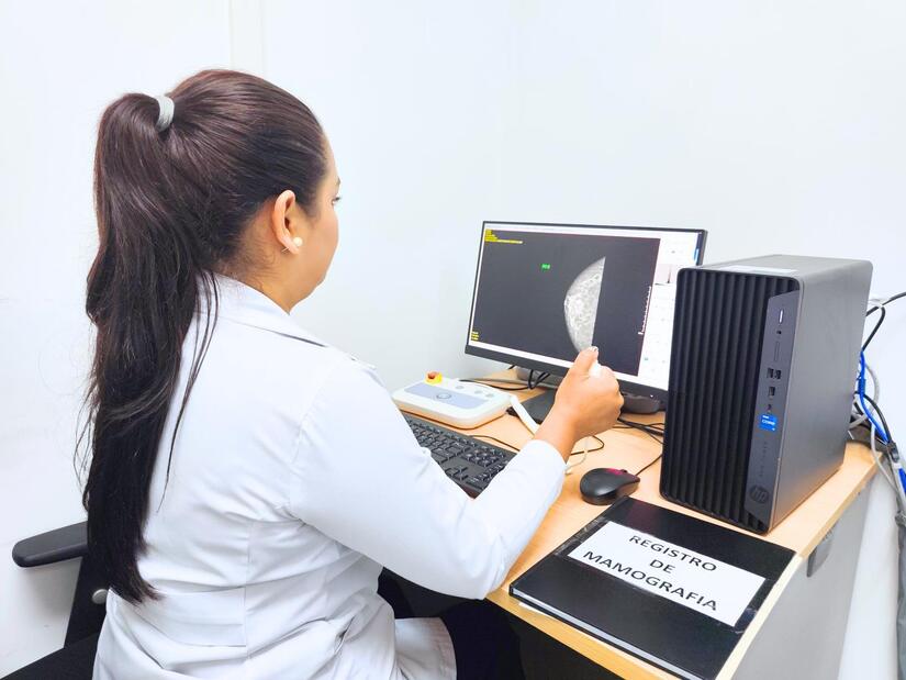 Hospital-Bertha-Calderon-Roque-5