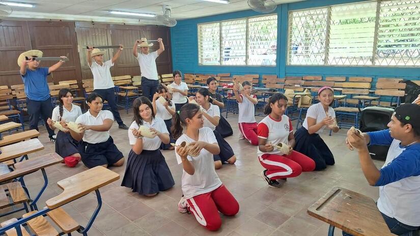 Escuelas-de-Arte-en-el-Campo-11