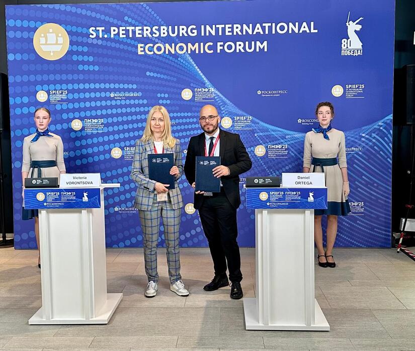 FIRMA-DE-CONVENIO-CON-RT-(2)